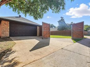 1402  Country Lane , Allen Texas 75002