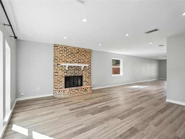 1402  Country Lane , Allen Texas 75002