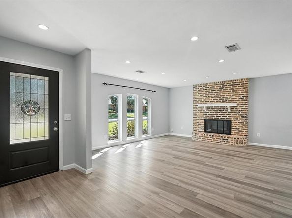 1402  Country Lane , Allen Texas 75002