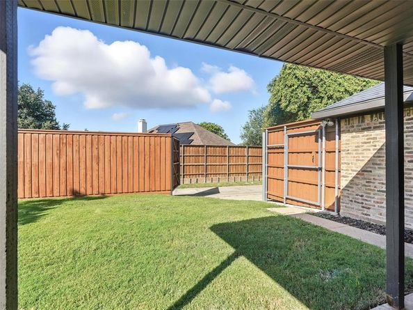 1402  Country Lane , Allen Texas 75002