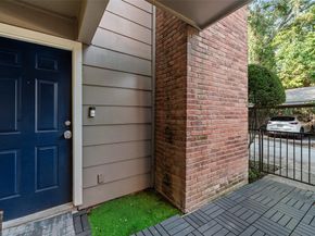 7510  Holly Hill Drive  111, Dallas Texas 75231