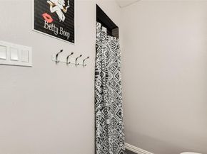 7510  Holly Hill Drive  111, Dallas Texas 75231