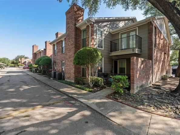 7510  Holly Hill Drive  111, Dallas Texas 75231