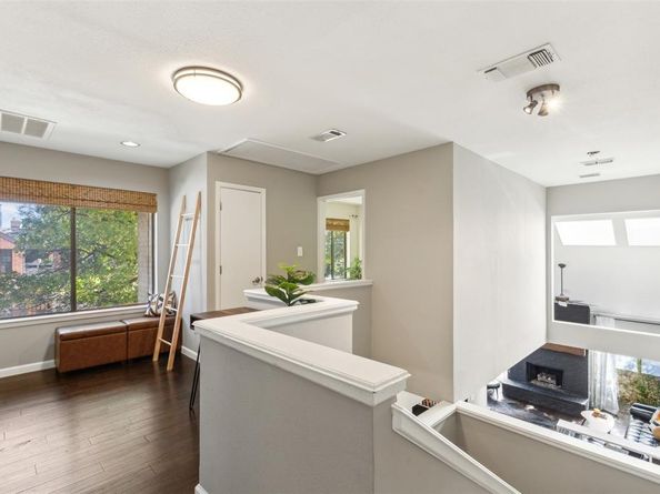 4715  Collinwood Avenue , Fort Worth Texas 76107