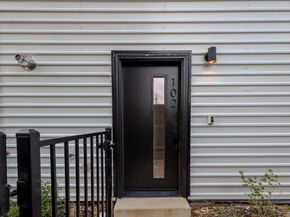 1612  Grigsby Avenue  102, Dallas Texas 75204