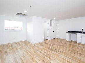 1612  Grigsby Avenue  102, Dallas Texas 75204