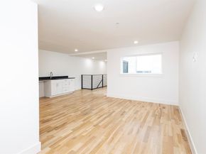 1612  Grigsby Avenue  102, Dallas Texas 75204