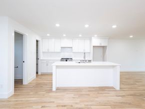 1612  Grigsby Avenue  102, Dallas Texas 75204