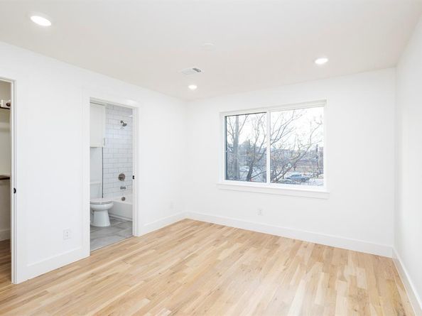 1612  Grigsby Avenue  102, Dallas Texas 75204