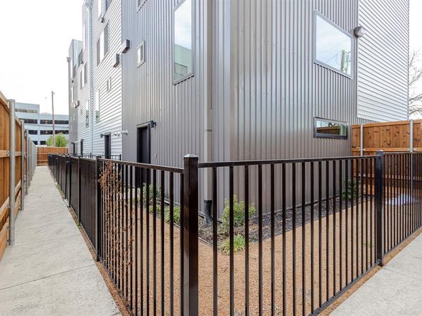 1612  Grigsby Avenue  102, Dallas Texas 75204