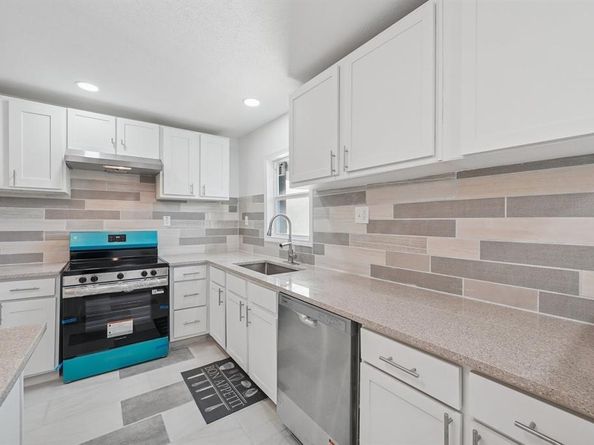 2707  Alamain Drive , Dallas Texas 75241