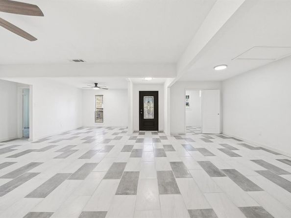 2707  Alamain Drive , Dallas Texas 75241