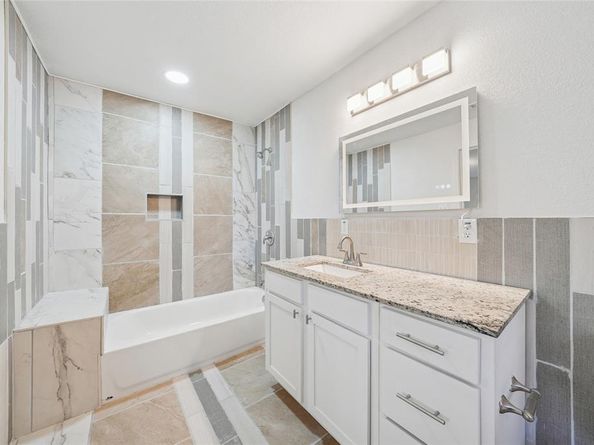 2707  Alamain Drive , Dallas Texas 75241