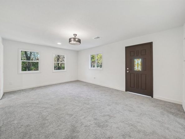 2707  Alamain Drive , Dallas Texas 75241