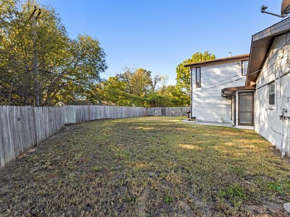 8009  Northbrook Drive , Benbrook Texas 76116