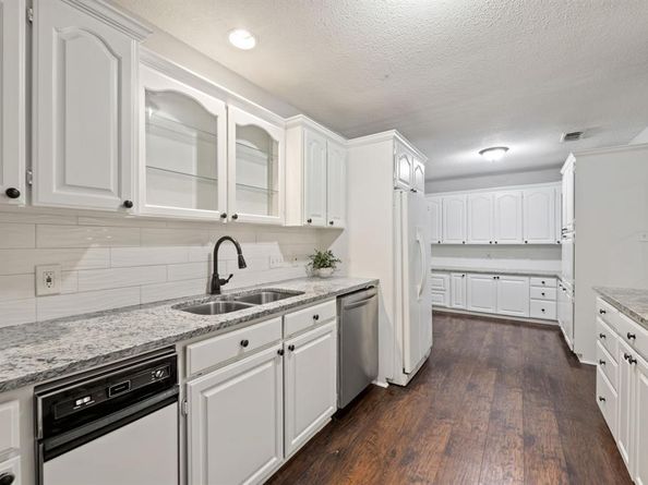 8009  Northbrook Drive , Benbrook Texas 76116