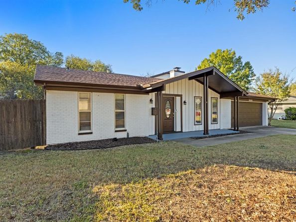 8009  Northbrook Drive , Benbrook Texas 76116