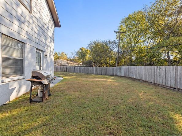 8009  Northbrook Drive , Benbrook Texas 76116