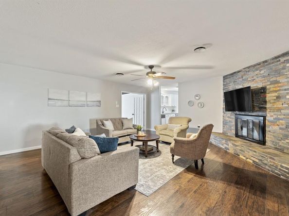 8009  Northbrook Drive , Benbrook Texas 76116