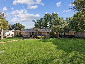 3910  Clear Cove Lane , Dallas Texas 75244