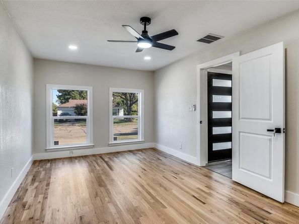 1309  Sylvan Drive , Garland Texas 75040