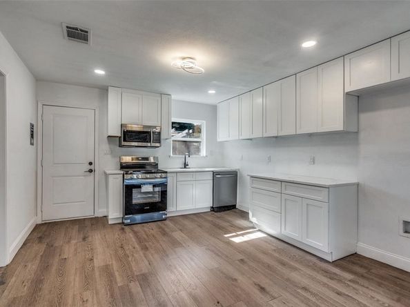 901  Woodleigh Drive , McKinney Texas 75069