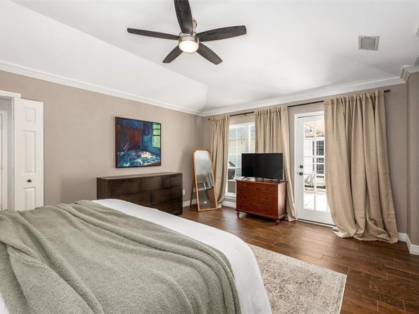 10002  Hickory Crossing , Dallas Texas 75243