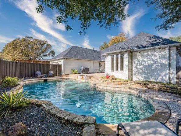 10002  Hickory Crossing , Dallas Texas 75243