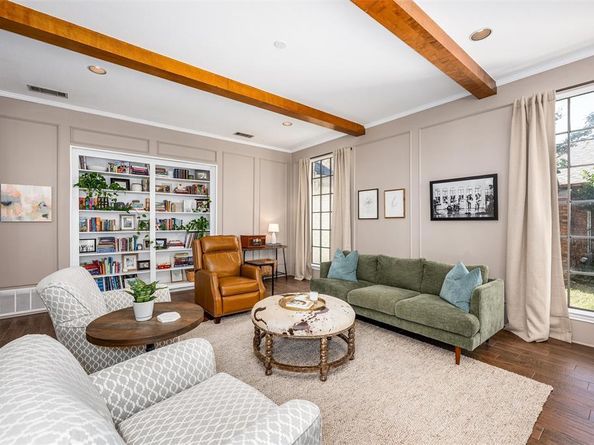 10002  Hickory Crossing , Dallas Texas 75243