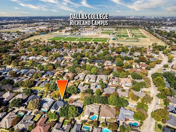 10002  Hickory Crossing , Dallas Texas 75243