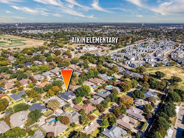 10002  Hickory Crossing , Dallas Texas 75243