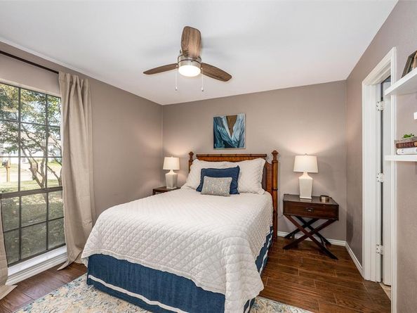 10002  Hickory Crossing , Dallas Texas 75243