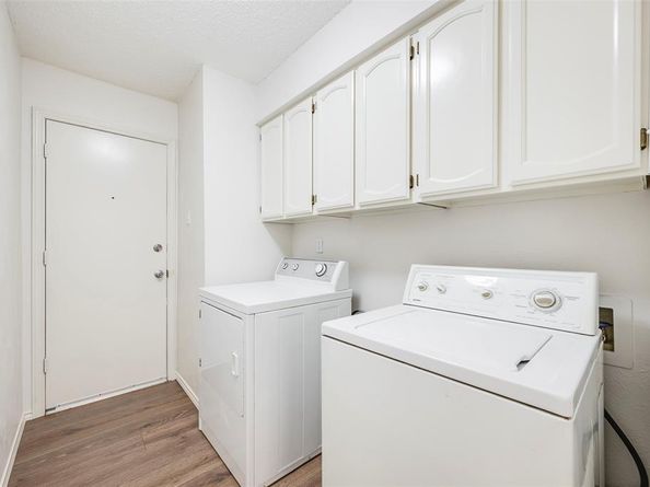 9241  Highedge  , Dallas Texas 75238