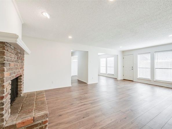 9241  Highedge  , Dallas Texas 75238