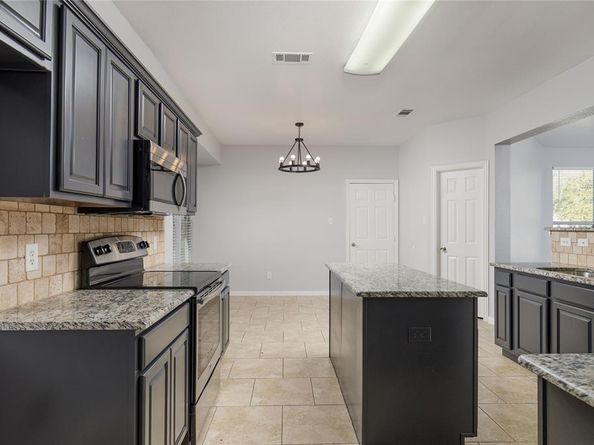 10117  Lakeview Drive , Providence Village Texas 76227