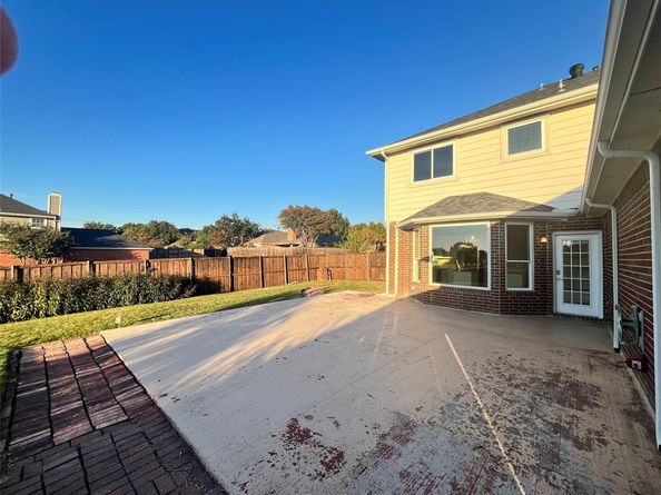 2309  York Court , Carrollton Texas 75006