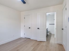 5023  Buttonwood Lane , Garland Texas 75043