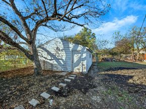 2655  Larry Drive , Dallas Texas 75228