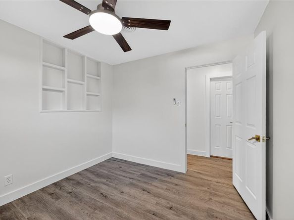 2655  Larry Drive , Dallas Texas 75228