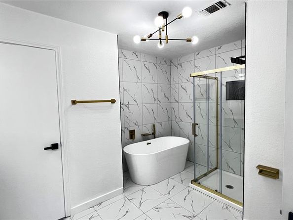 1116  Cresthaven Drive , Lancaster Texas 75134