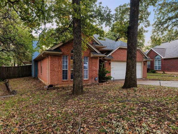 7652  Arbor Ridge Court , Fort Worth Texas 76112