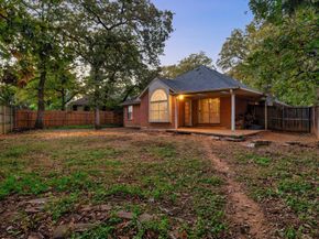 7652  Arbor Ridge Court , Fort Worth Texas 76112