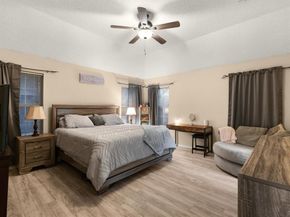 7652  Arbor Ridge Court , Fort Worth Texas 76112