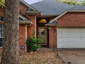 7652  Arbor Ridge Court , Fort Worth Texas 76112