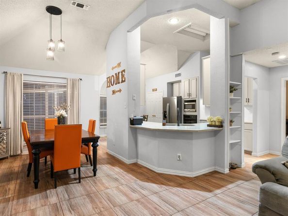 7652  Arbor Ridge Court , Fort Worth Texas 76112