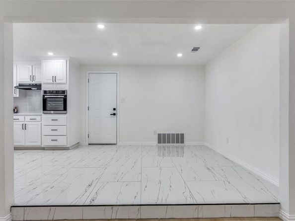 7012  Trimble Drive , Fort Worth Texas 76134