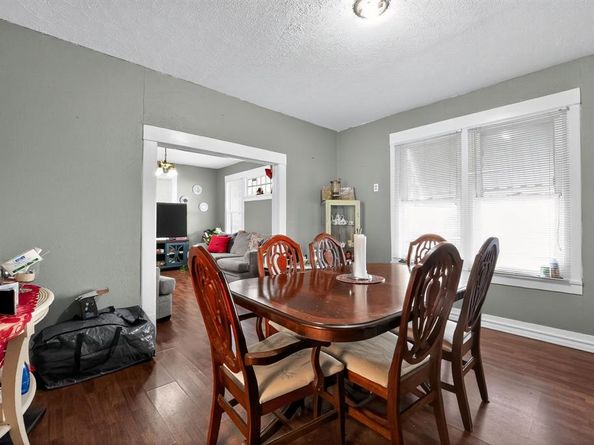 618  Cameron Avenue , Dallas Texas 75223