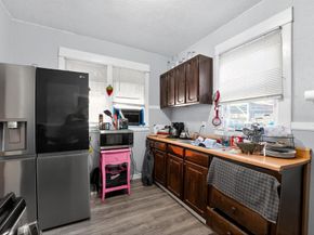 618  Cameron Avenue , Dallas Texas 75223