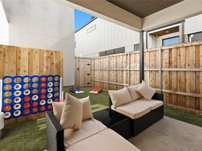 5014  Mission Avenue  A, Dallas Texas 75206