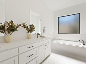 5014  Mission Avenue  A, Dallas Texas 75206